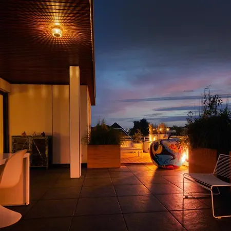 Апартаменты Penthouse@the Sea *