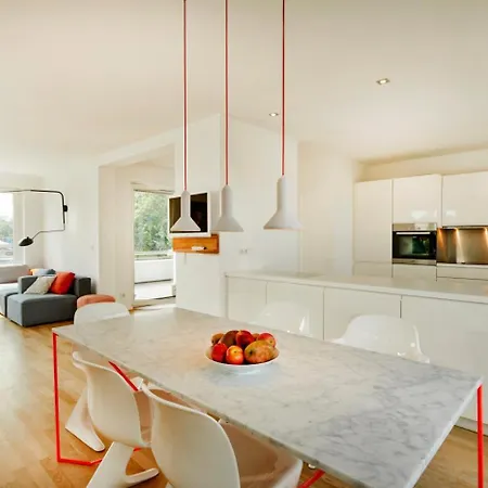 Апартаменты Penthouse@the Sea *